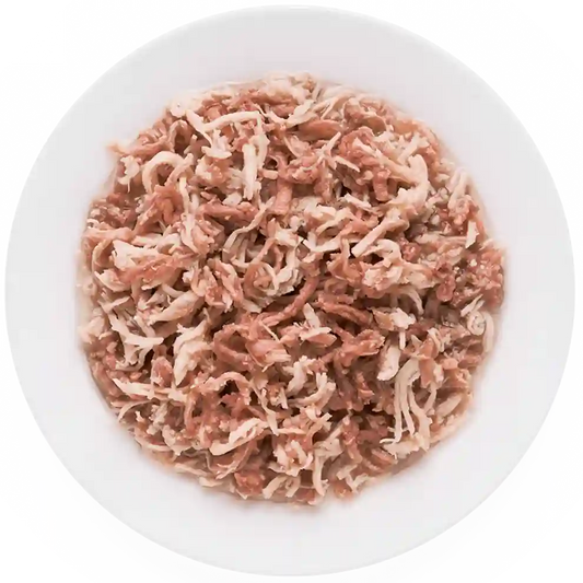 Hrana umeda pentru pisici, Grandorf, Pui/Rata, Adult, produs în utilizare