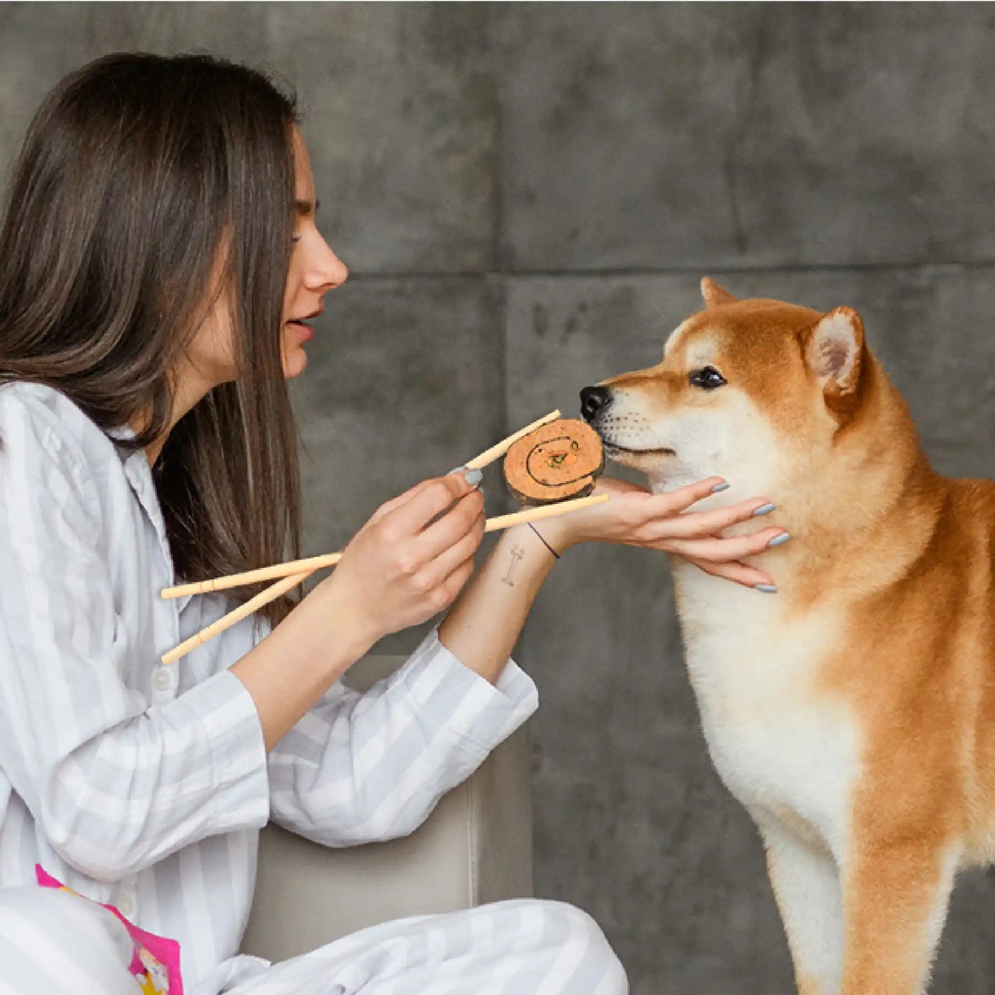 Recompense pentru câini MAVSY, sushi cu somon si icre rosii, 50 g