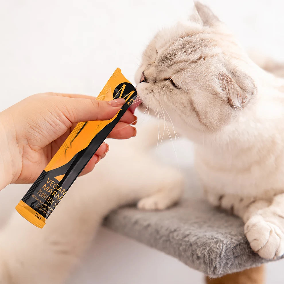 Лакомства за котки MAVSY, веган ябълков мармалад със семена от живовляк и нотка котешка трева, 75 г